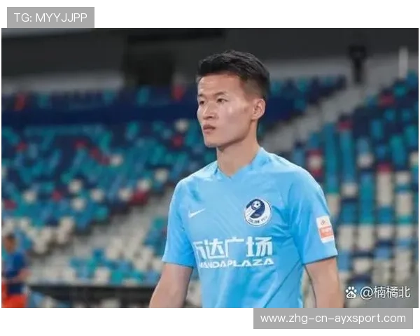 大连英博林良铭快速反击吸引防守注意，轻松攻破对手防线